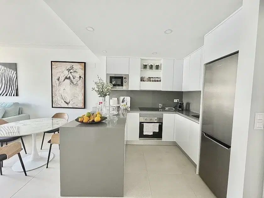 3 sypialnia Penthouse na sprzedaż w Villamartin z basenem garażem - 370 000 € (Ref: 10132914)