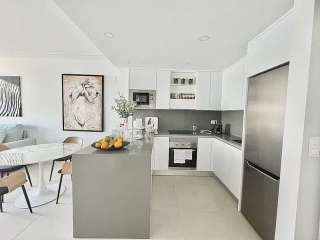 Ático de 3 habitaciones en Villamartin, Orihuela en venta con piscina garaje - 370.000 € (Ref: 10132914)