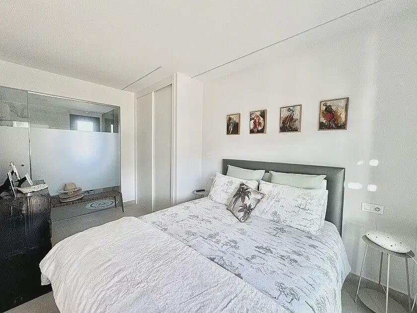 3 sypialnia Penthouse na sprzedaż w Villamartin z basenem garażem - 370 000 € (Ref: 10132914)