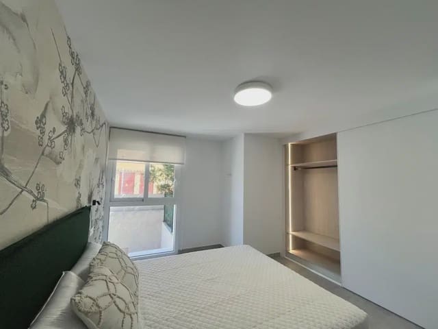 3 Zimmer Apartment zu verkaufen in Torrevieja mit Pool Garage - 370.000 € (Ref: 10132915)