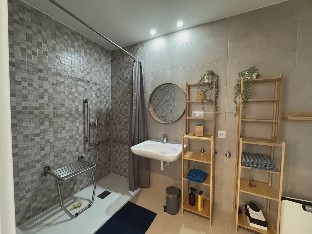 2 bedroom Apartment for sale in Pilar de la Horadada with pool - € 300,000 (Ref: 10135631)