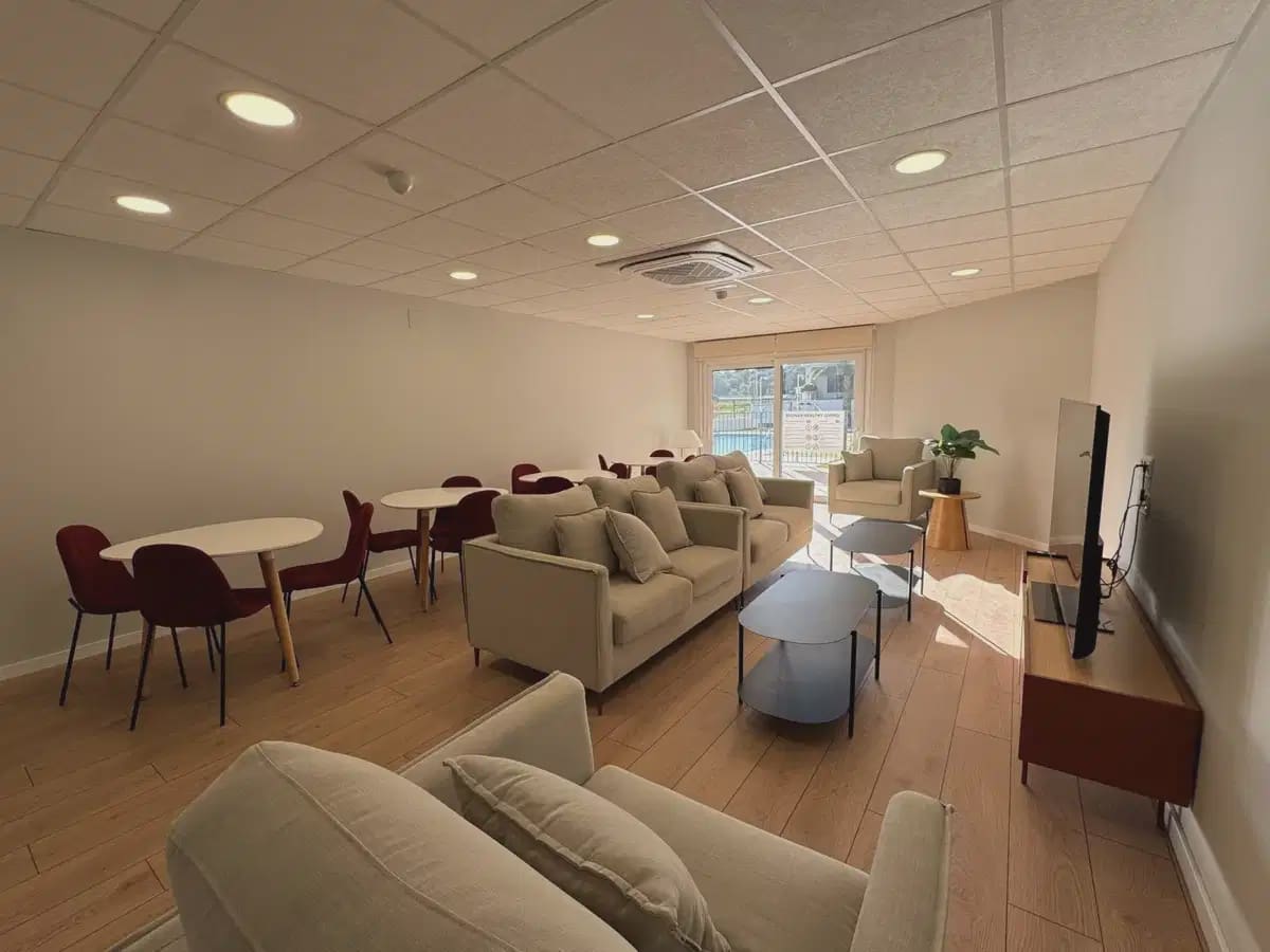 2 bedroom Apartment for sale in Pilar de la Horadada with pool - € 300,000 (Ref: 10135631)