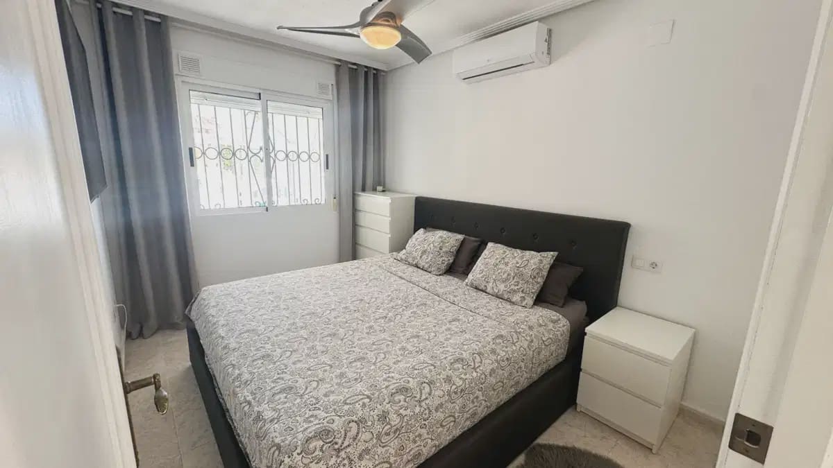 4 soverom Hus til salgs i Los Altos med svømmebasseng - € 314 900 (Ref: 10135635)