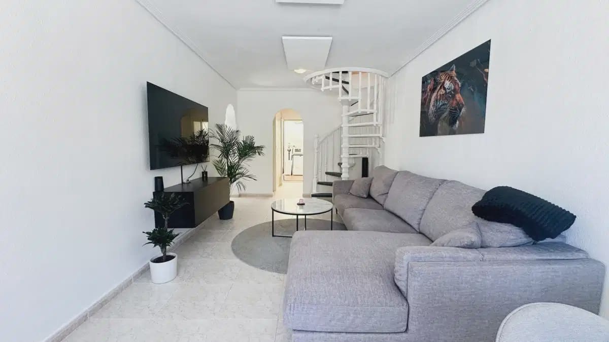 4 soverom Hus til salgs i Los Altos med svømmebasseng - € 314 900 (Ref: 10135635)