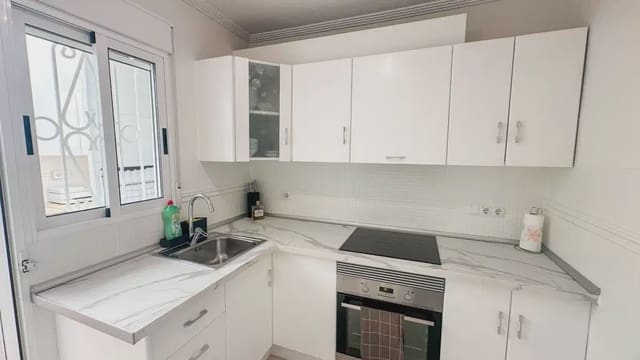 4 soverom Hus til salgs i Los Altos med svømmebasseng - € 314 900 (Ref: 10135635)