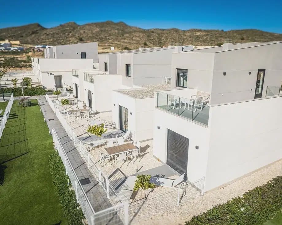 3 sovrum Hus till salu i Banos y Mendigo med pool garage - 315 500 € (Ref: 10135640)