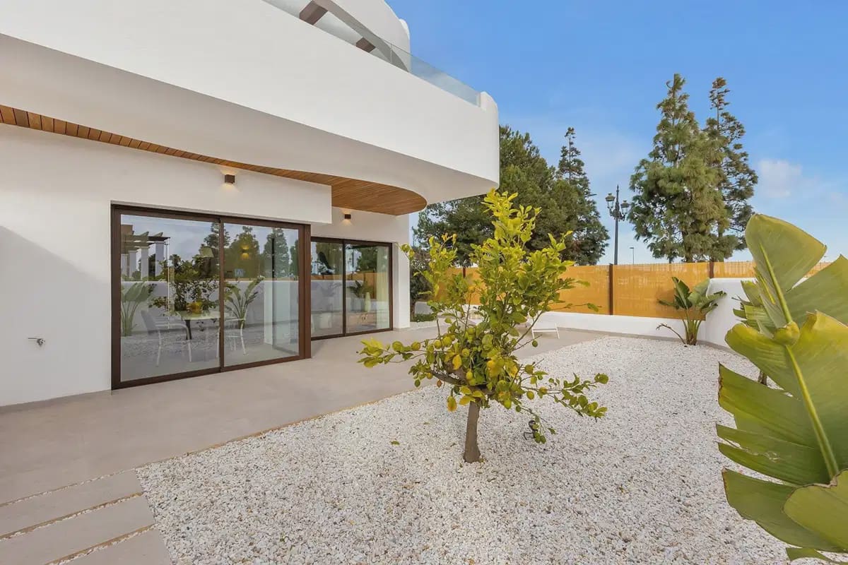 3 slaapkamer Appartement te koop in Los Alcazares met zwembad garage - € 309.900 (Ref: 10135646)