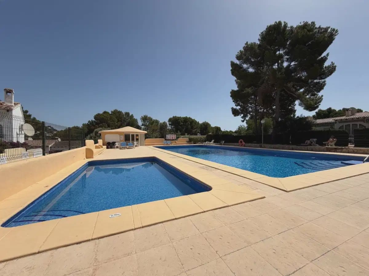 2 soverom Hus til salgs i Moraira med svømmebasseng garasje - € 329 000 (Ref: 10140102)