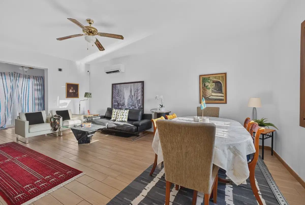 3 soverom Villa til salgs i Torrevieja med svømmebasseng - € 349 000 (Ref: 10147403)