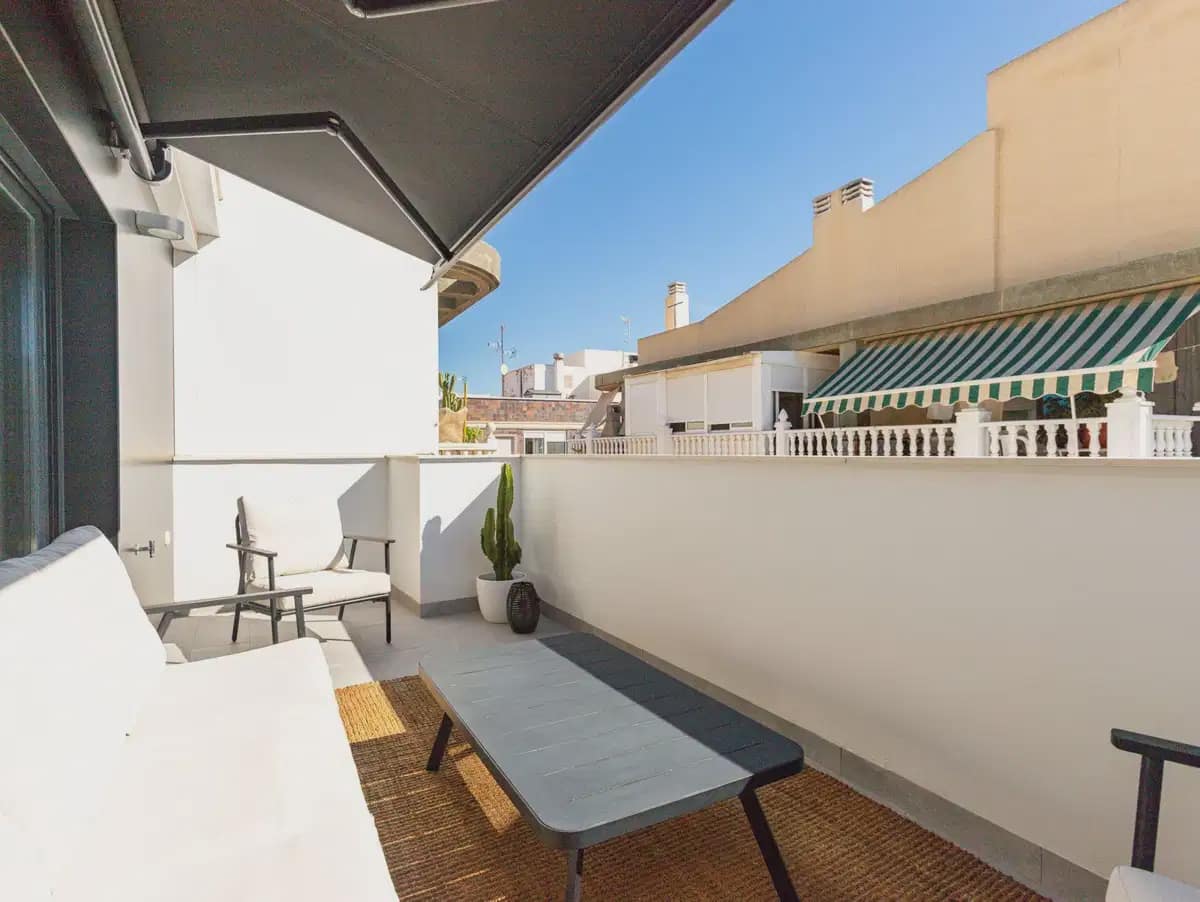 3 soveværelse Lejlighed til salg i Torrevieja med swimmingpool garage - € 379.000 (Ref: 10153263)