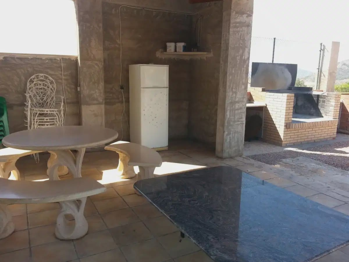 3 soverom Villa til salgs i La Romana med svømmebasseng garasje - € 385 000 (Ref: 10153265)