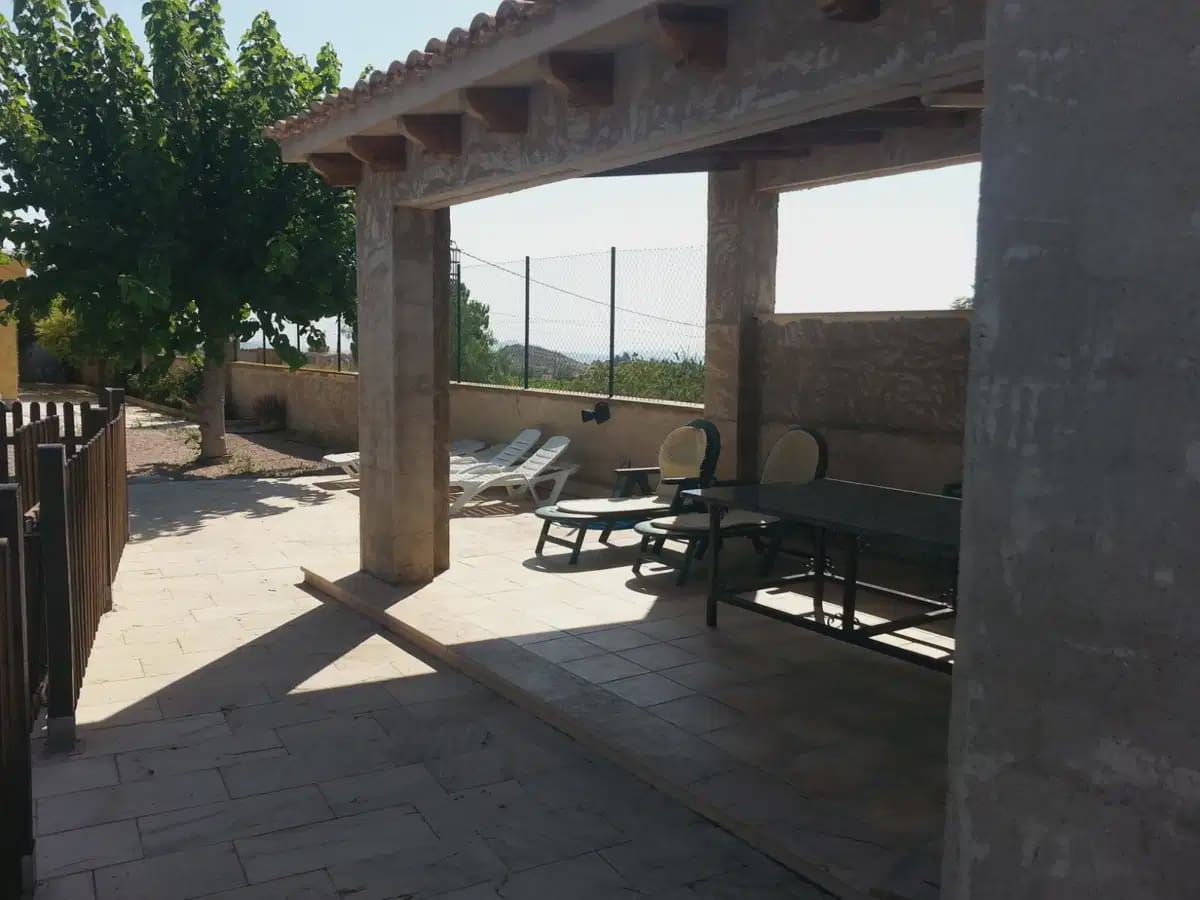 3 soverom Villa til salgs i La Romana med svømmebasseng garasje - € 385 000 (Ref: 10153265)