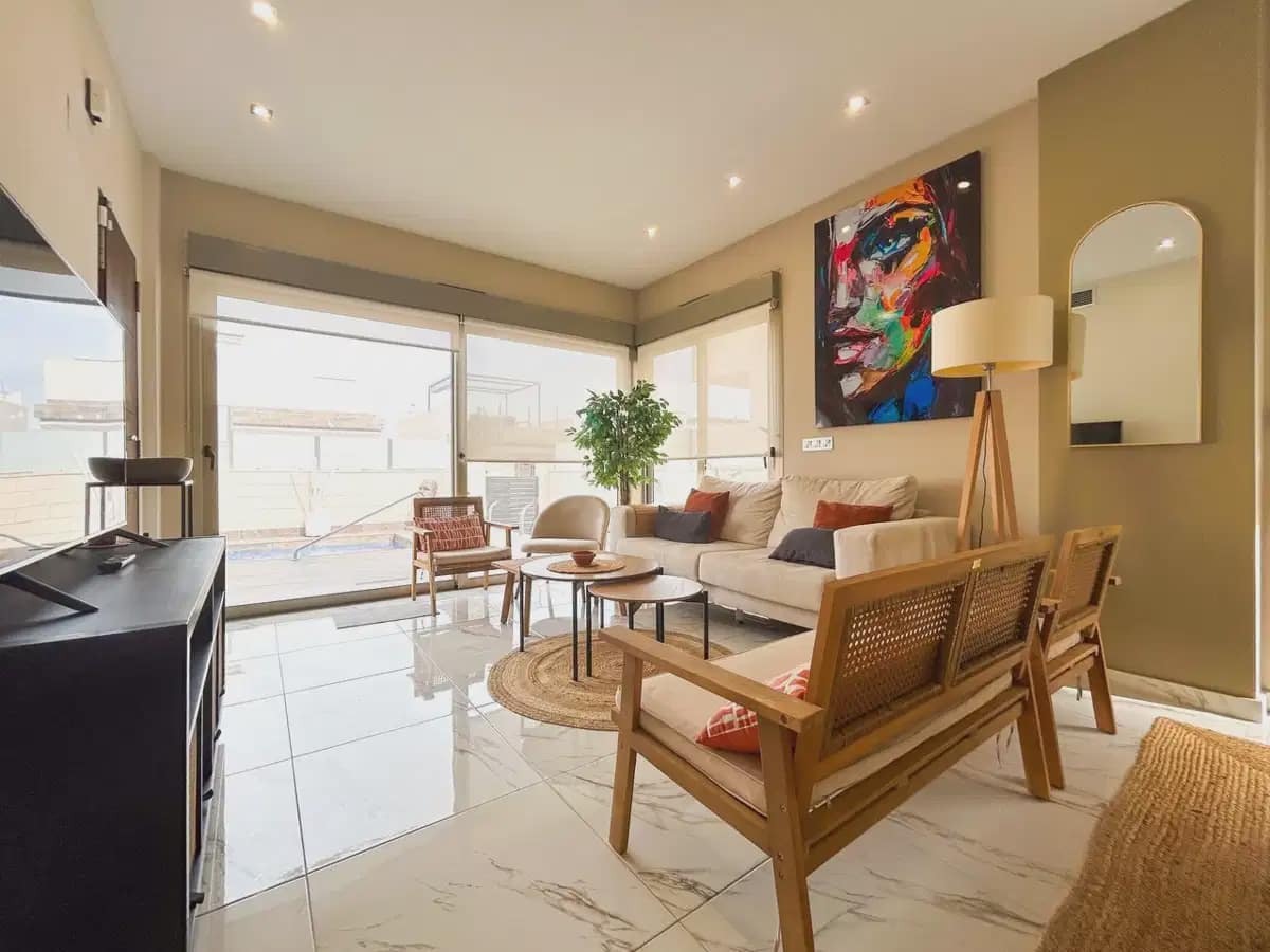 3 slaapkamer Villa te koop in Villamartin met zwembad garage - € 379.995 (Ref: 10153266)