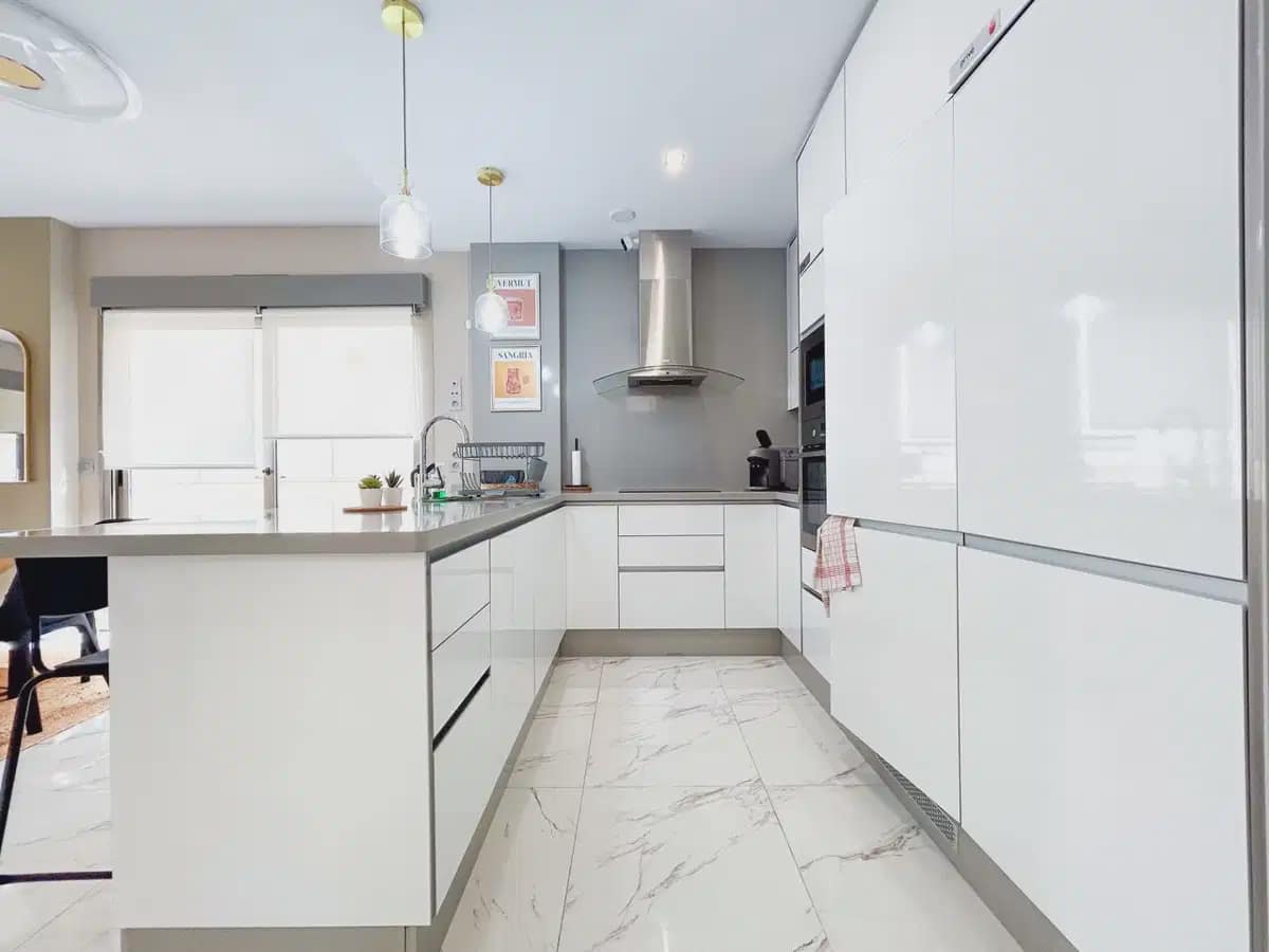 3 slaapkamer Villa te koop in Villamartin met zwembad garage - € 379.995 (Ref: 10153266)