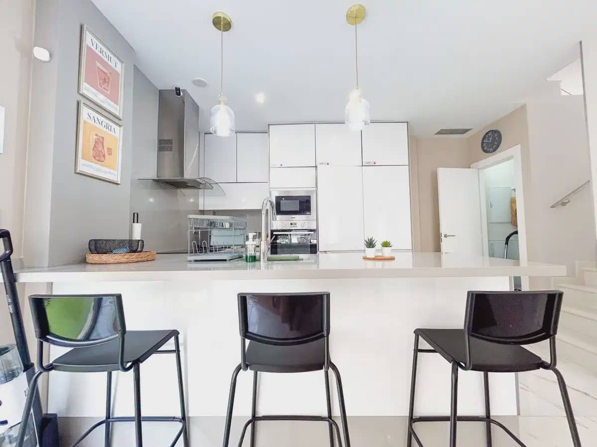 3 slaapkamer Villa te koop in Villamartin met zwembad garage - € 379.995 (Ref: 10153266)