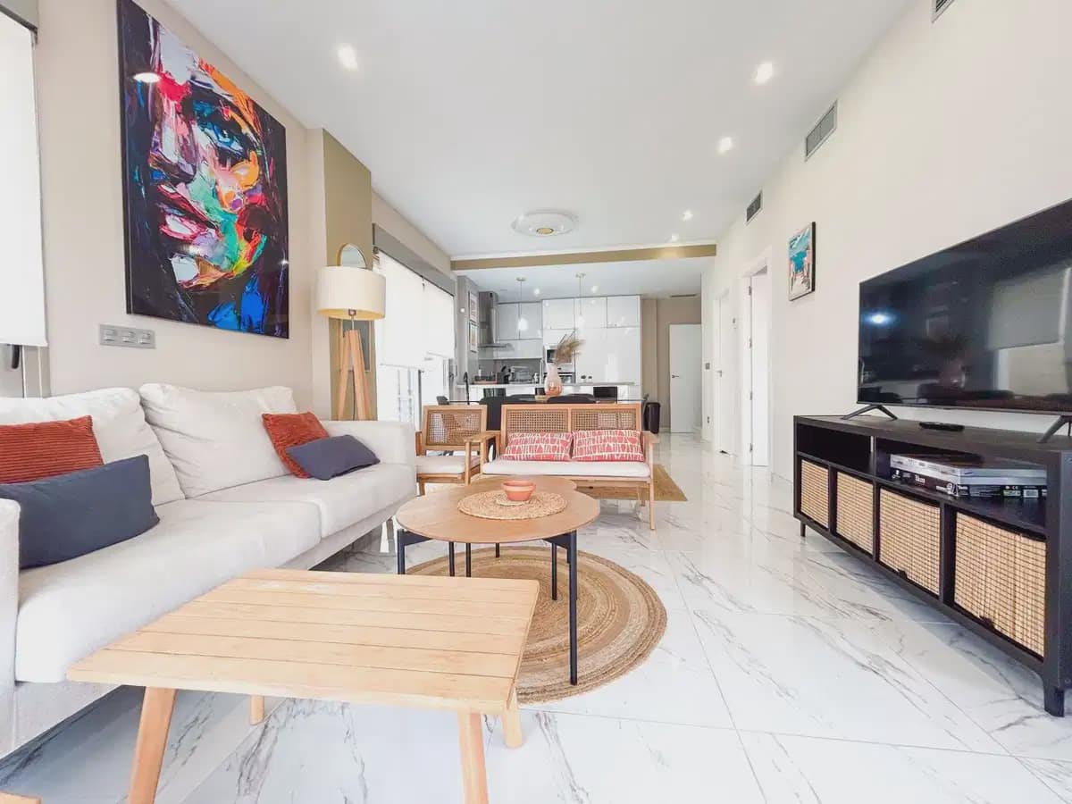 3 slaapkamer Villa te koop in Villamartin met zwembad garage - € 379.995 (Ref: 10153266)