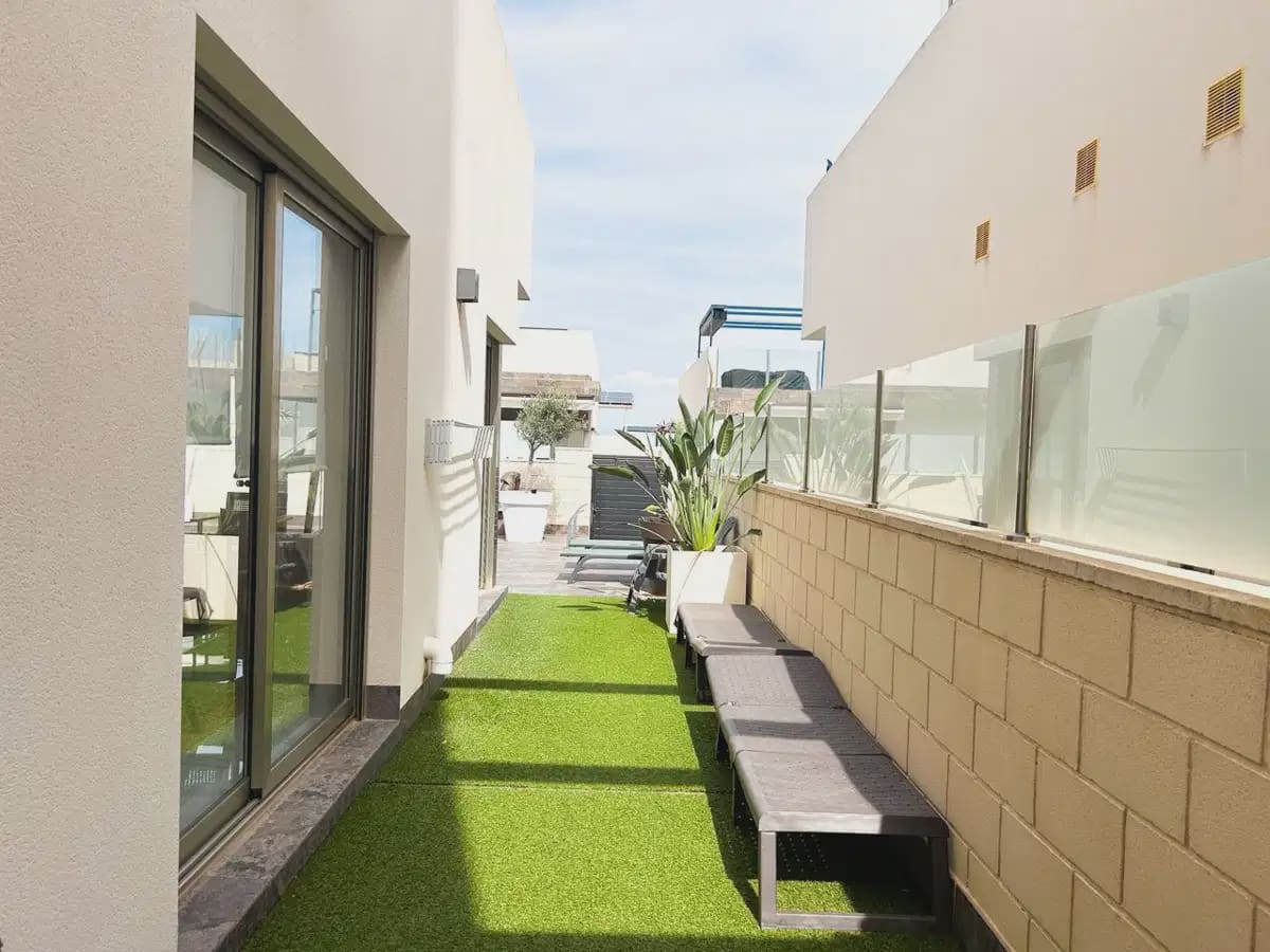 3 slaapkamer Villa te koop in Villamartin met zwembad garage - € 379.995 (Ref: 10153266)