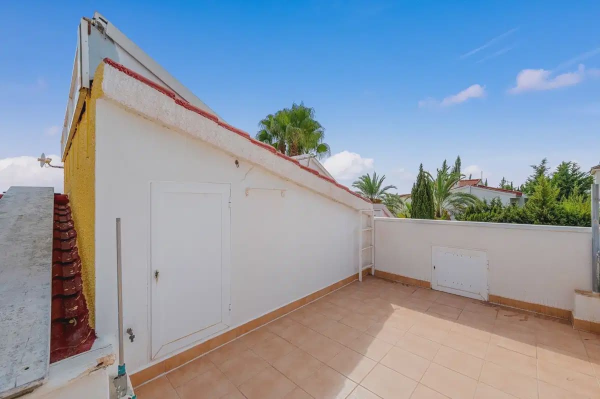 2 bedroom Villa for sale in Rojales with pool - € 385,000 (Ref: 10153267)