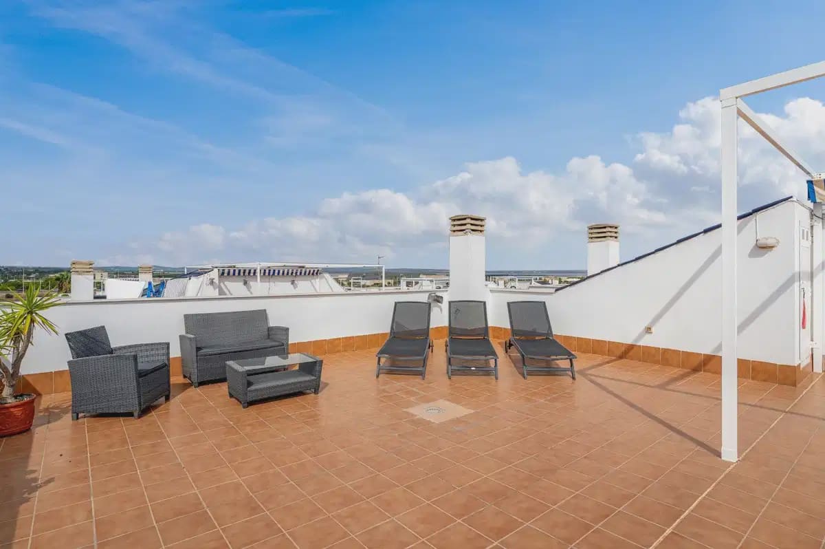 3 soverom Leilighet til salgs i Torrevieja med svømmebasseng garasje - € 385 000 (Ref: 10153268)