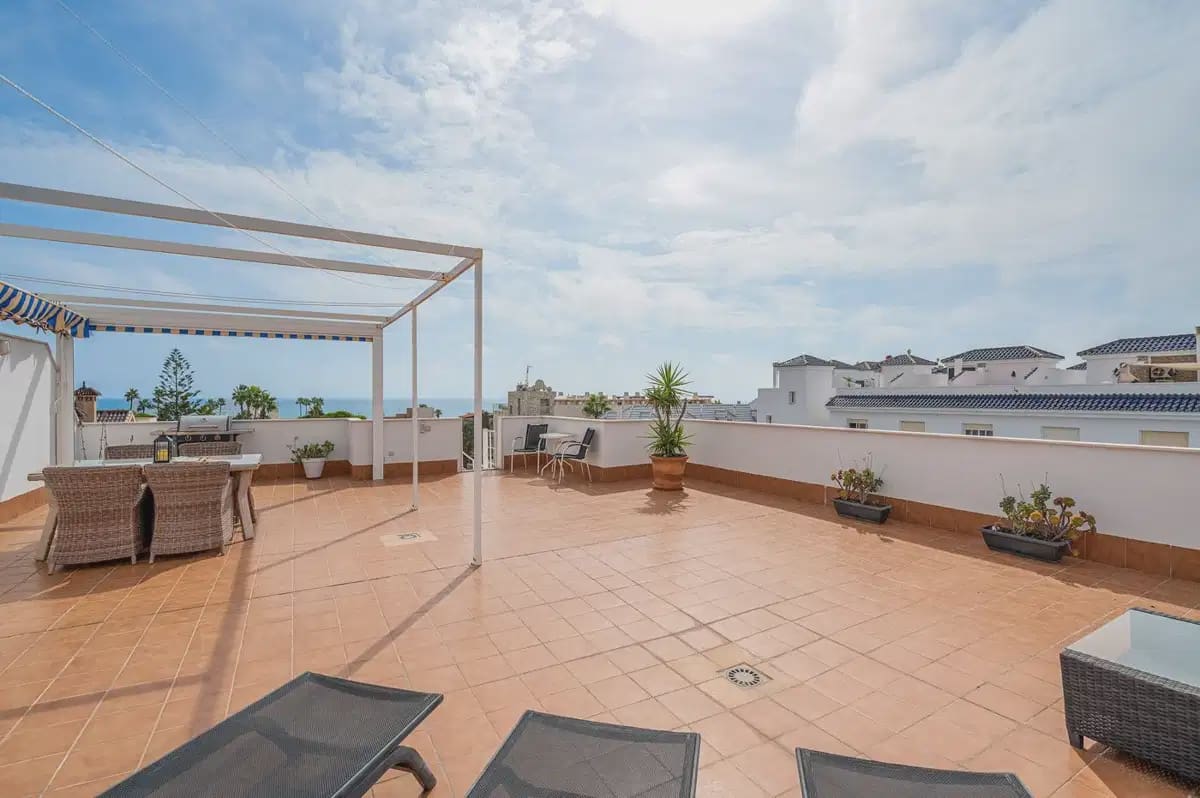 3 soverom Leilighet til salgs i Torrevieja med svømmebasseng garasje - € 385 000 (Ref: 10153268)