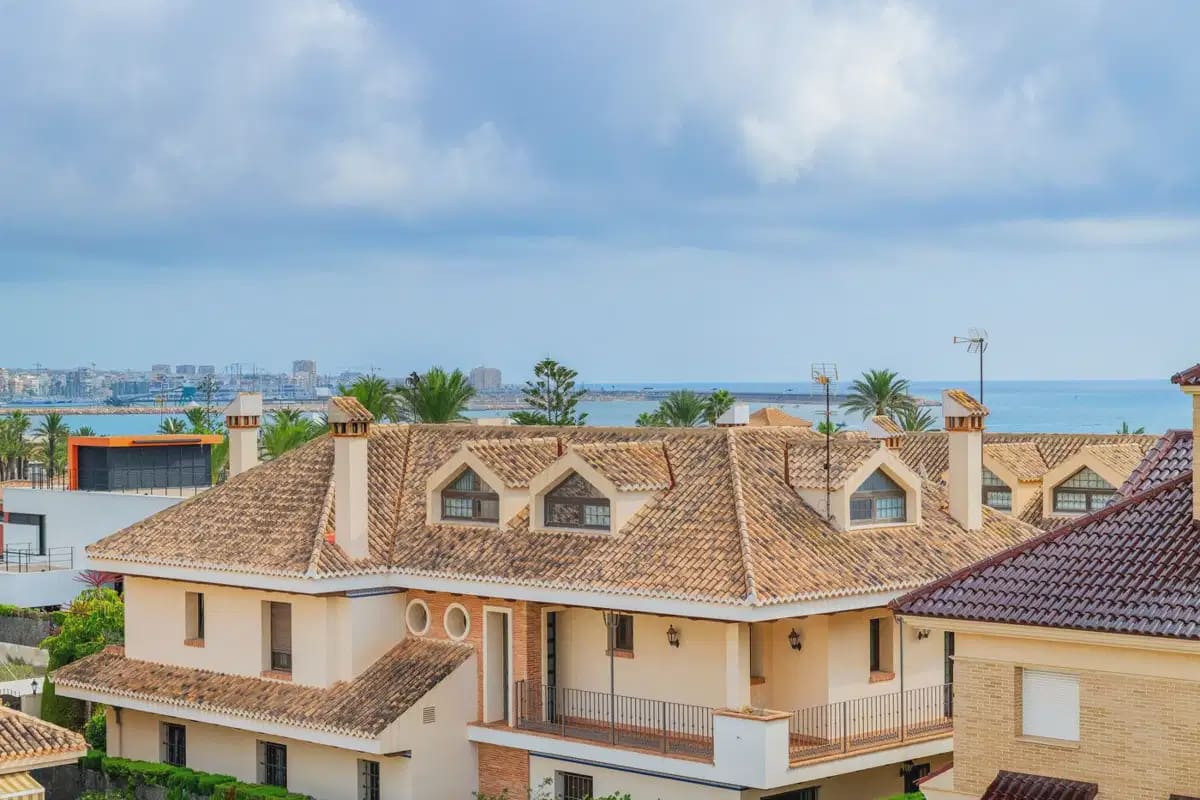 3 soverom Leilighet til salgs i Torrevieja med svømmebasseng garasje - € 385 000 (Ref: 10153268)