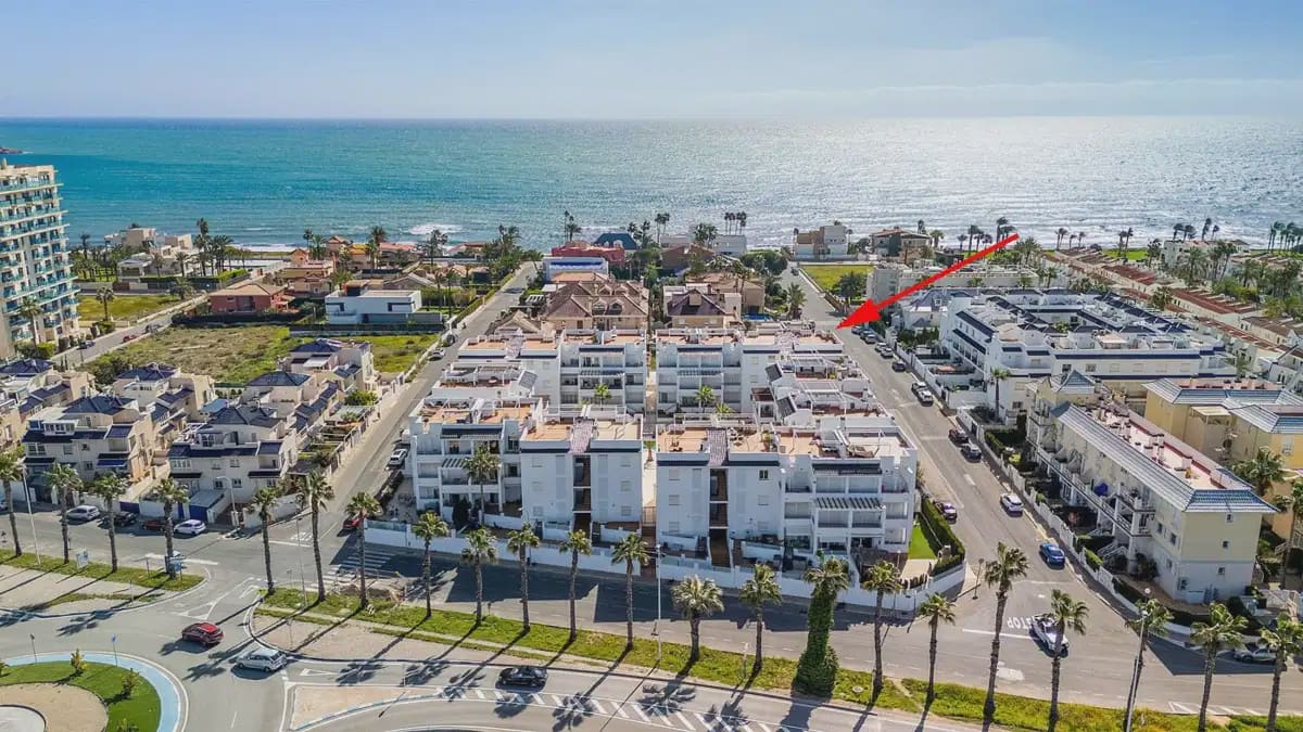3 soverom Leilighet til salgs i Torrevieja med svømmebasseng garasje - € 385 000 (Ref: 10153268)