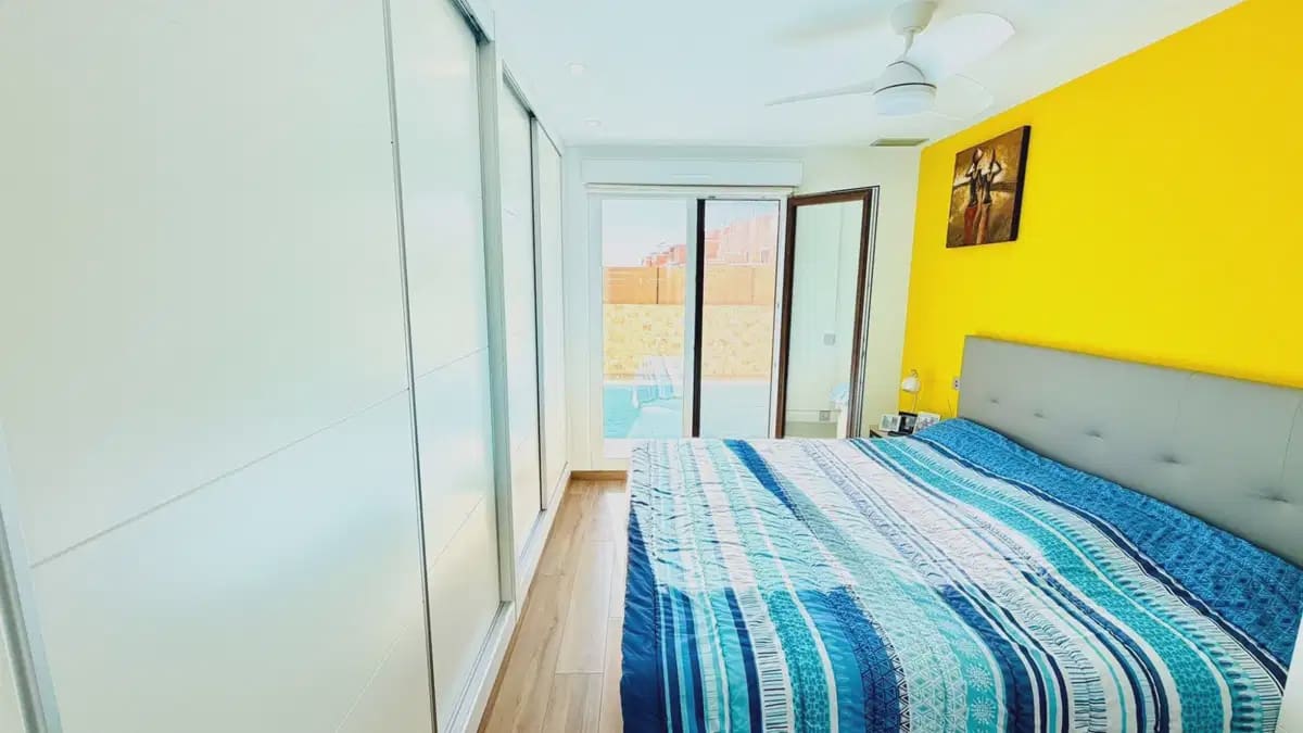 Chalet de 3 habitaciones en Los Montesinos en venta con piscina - 392.500 € (Ref: 10153270)