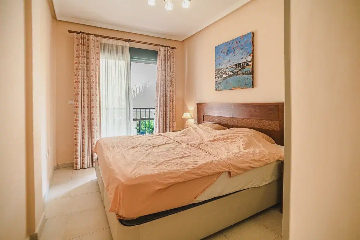 4 soverom Villa til salgs i Torrevieja med svømmebasseng garasje - € 310 000 (Ref: 10154483)