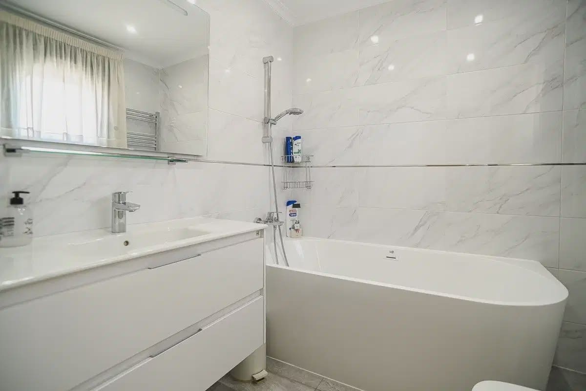 4 soverom Villa til salgs i Torrevieja med svømmebasseng garasje - € 310 000 (Ref: 10154483)