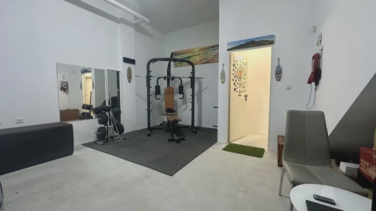Casa de 3 habitaciones en Villamartin en venta con piscina garaje - 395.000 € (Ref: 10160850)