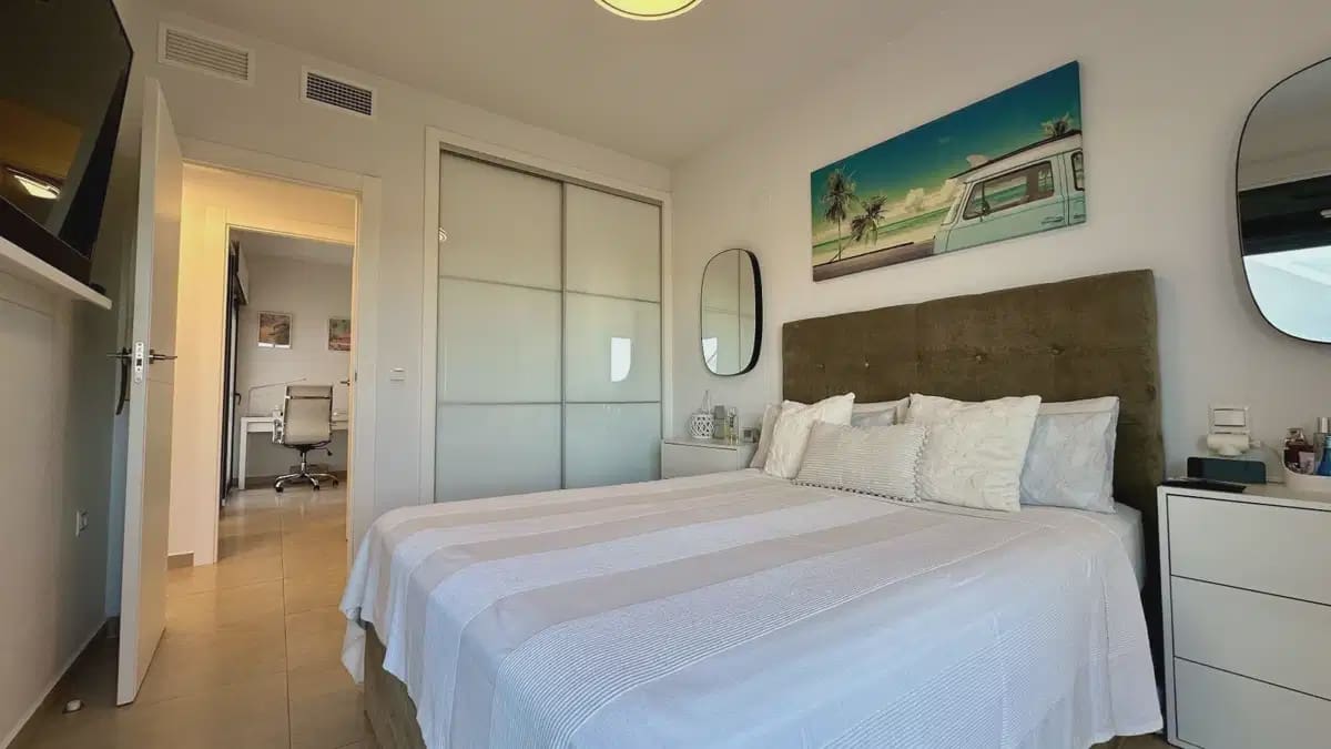 Casa de 3 habitaciones en Villamartin en venta con piscina garaje - 395.000 € (Ref: 10160850)