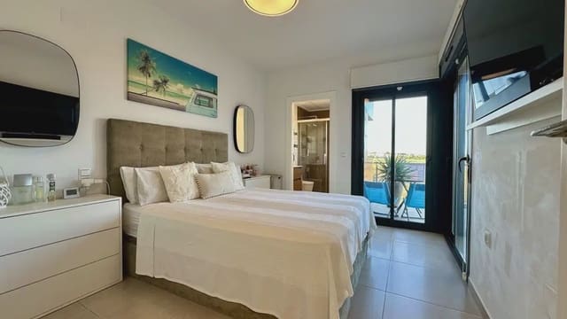 3 soverom Hus til salgs i Villamartin, Orihuela med svømmebasseng garasje - € 395 000 (Ref: 10160850)