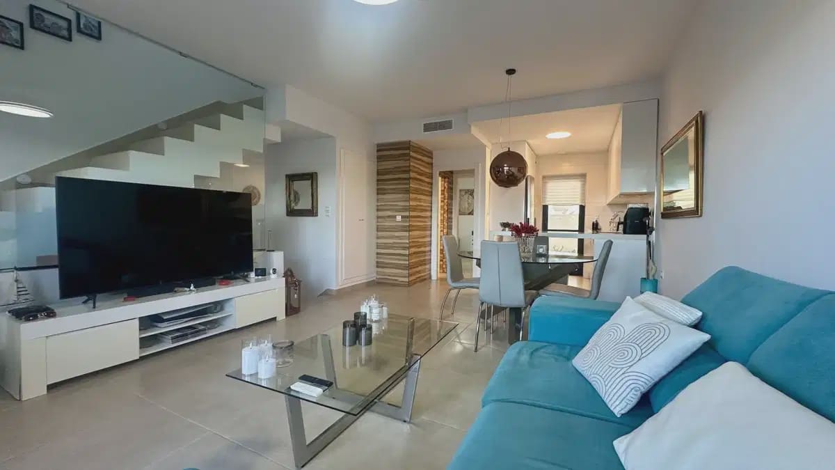 Casa de 3 habitaciones en Villamartin en venta con piscina garaje - 395.000 € (Ref: 10160850)