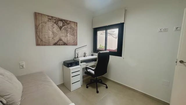 3 soverom Hus til salgs i Villamartin, Orihuela med svømmebasseng garasje - € 395 000 (Ref: 10160850)