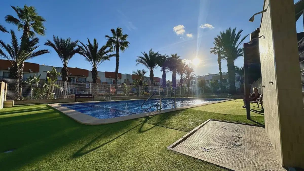 Casa de 3 habitaciones en Villamartin en venta con piscina garaje - 395.000 € (Ref: 10160850)