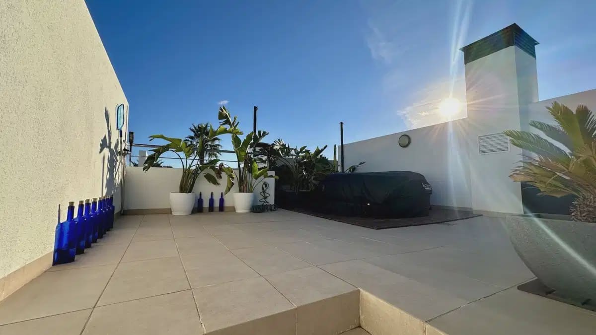 Casa de 3 habitaciones en Villamartin en venta con piscina garaje - 395.000 € (Ref: 10160850)