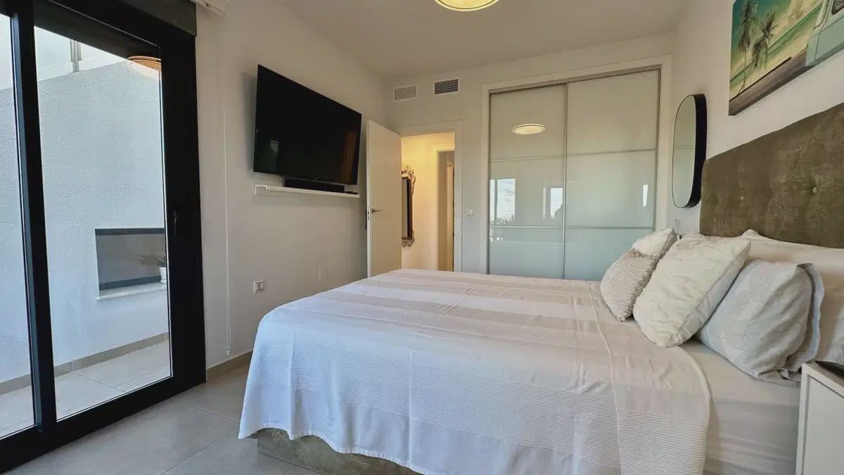 Casa de 3 habitaciones en Villamartin en venta con piscina garaje - 395.000 € (Ref: 10160850)