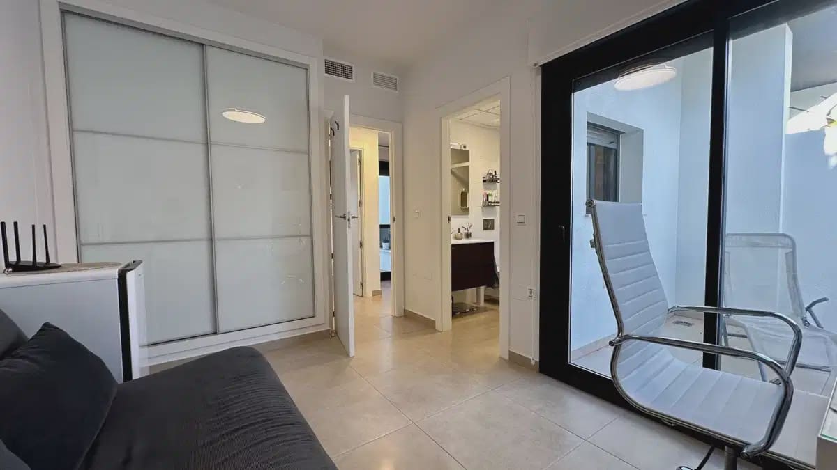 Casa de 3 habitaciones en Villamartin en venta con piscina garaje - 395.000 € (Ref: 10160850)