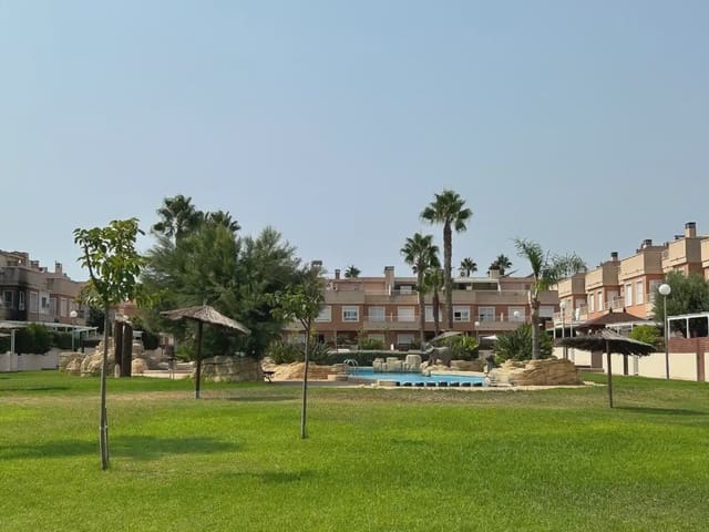 Chalet de 3 habitaciones en Gran Alacant, Santa Pola en venta con piscina garaje - 390.000 € (Ref: 10160851)
