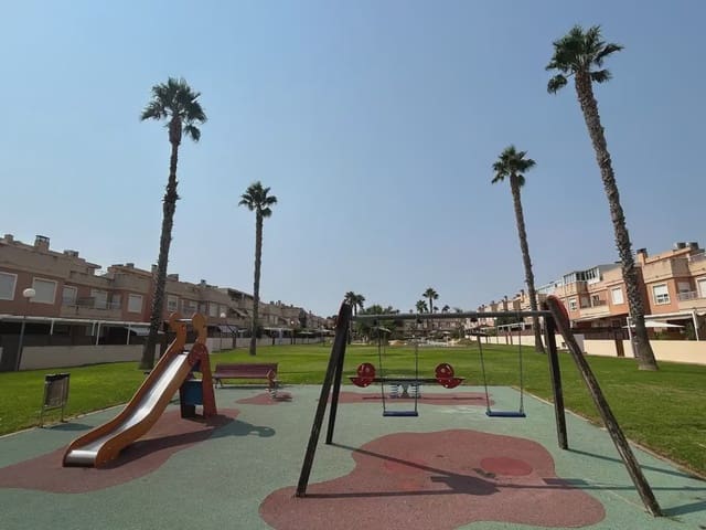 Chalet de 3 habitaciones en Gran Alacant, Santa Pola en venta con piscina garaje - 390.000 € (Ref: 10160851)