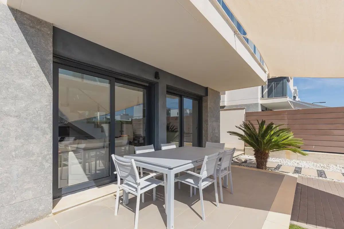 3 slaapkamer Villa te koop in Entre Naranjos met zwembad garage - € 395.000 (Ref: 10160852)