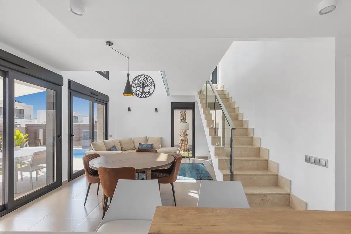 3 slaapkamer Villa te koop in Entre Naranjos met zwembad garage - € 395.000 (Ref: 10160852)