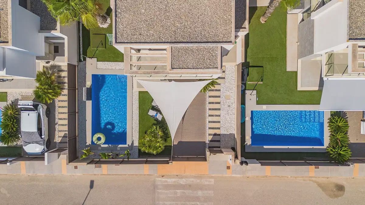 3 slaapkamer Villa te koop in Entre Naranjos met zwembad garage - € 395.000 (Ref: 10160852)