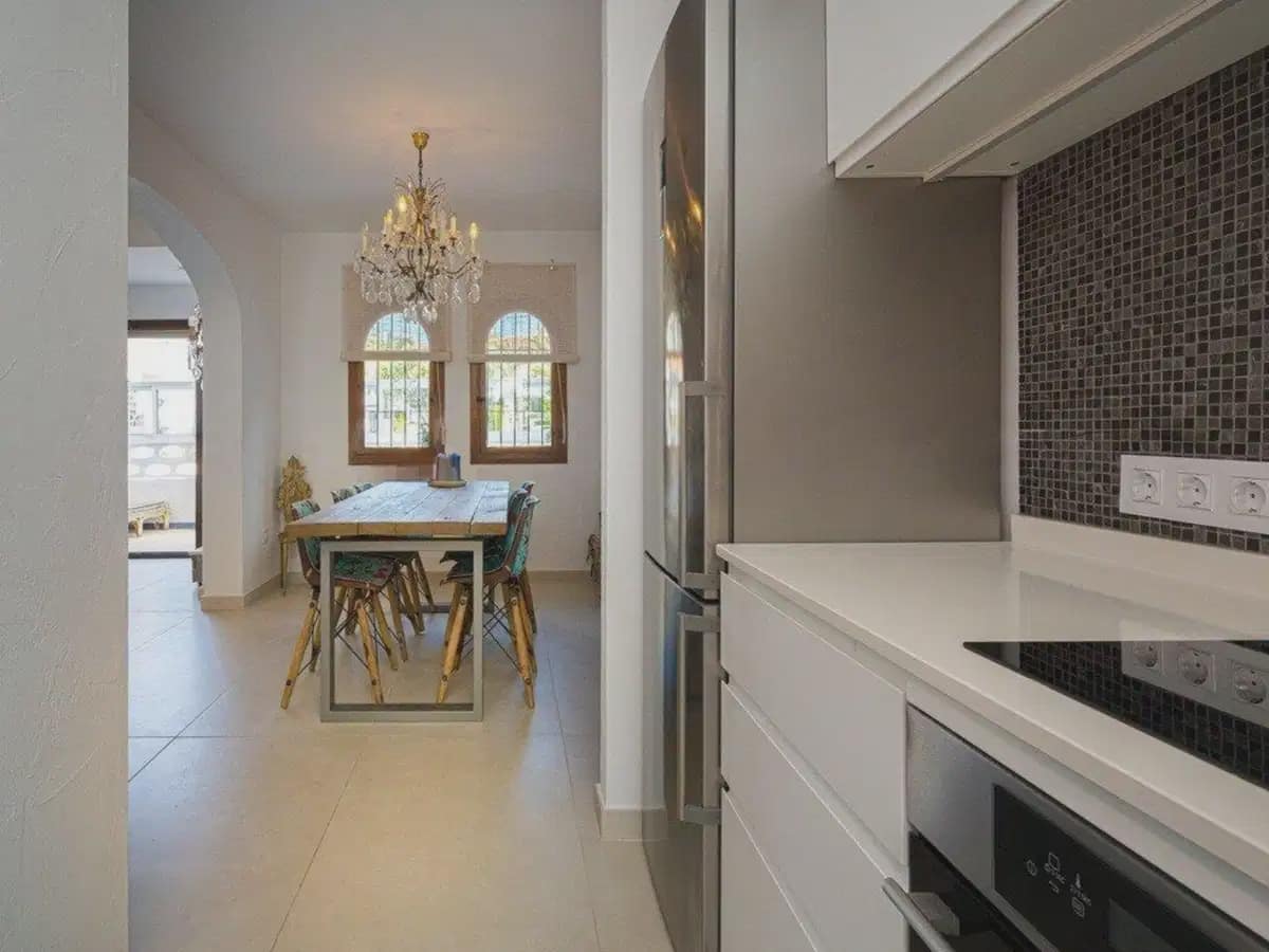2 bedroom Townhouse for sale in Albir with pool garage - € 425,000 (Ref: 10160859)