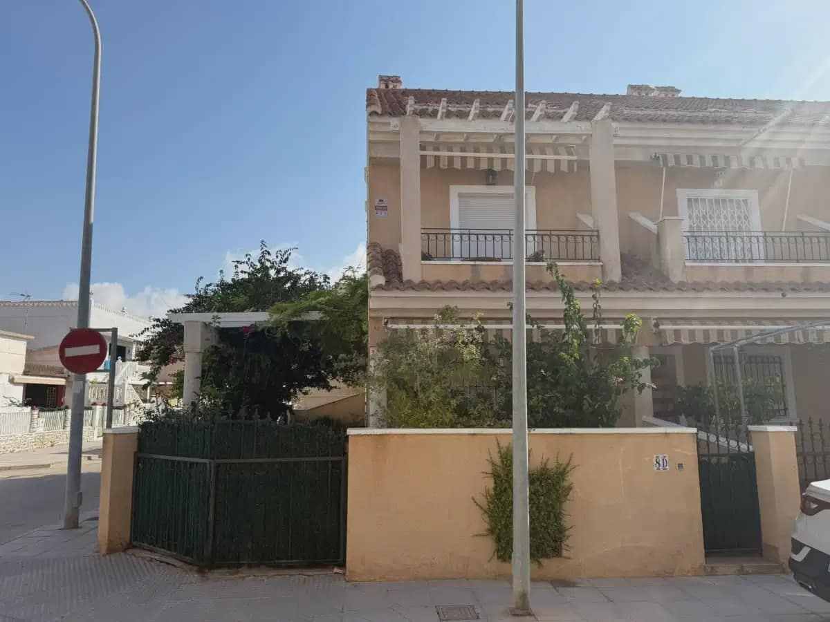 4 soverom Hus til salgs i Torre de la Horadada med garasje - € 399 900 (Ref: 10160860)