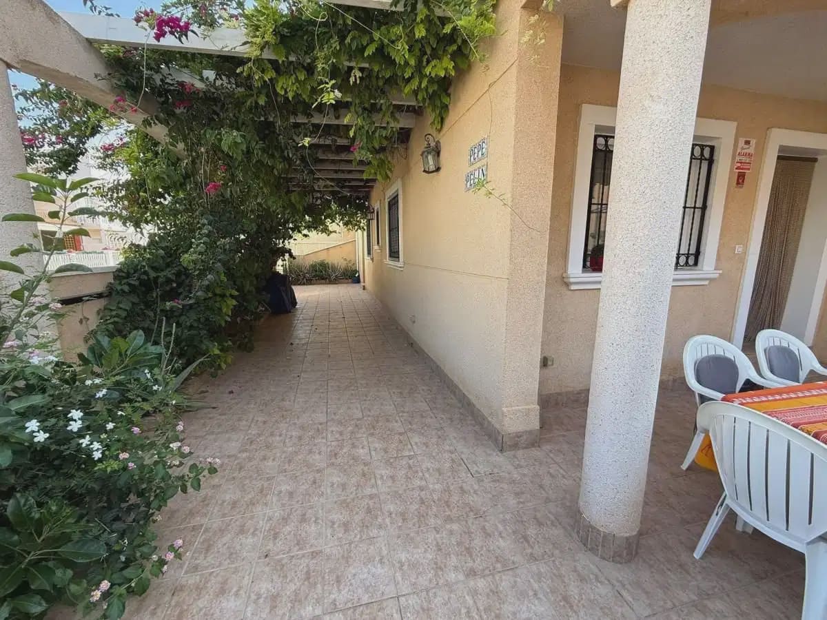 4 soverom Hus til salgs i Torre de la Horadada med garasje - € 399 900 (Ref: 10160860)