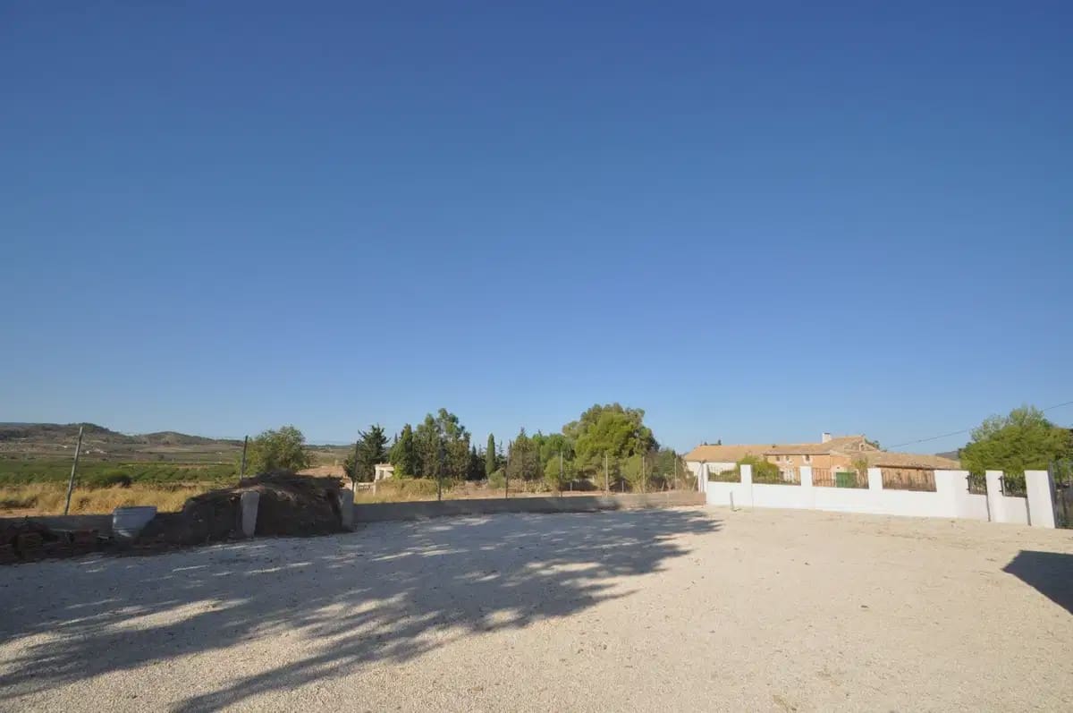 8 soveværelse Finca/Landehus til salg i Pinoso med swimmingpool garage - € 295.000 (Ref: 10163691)