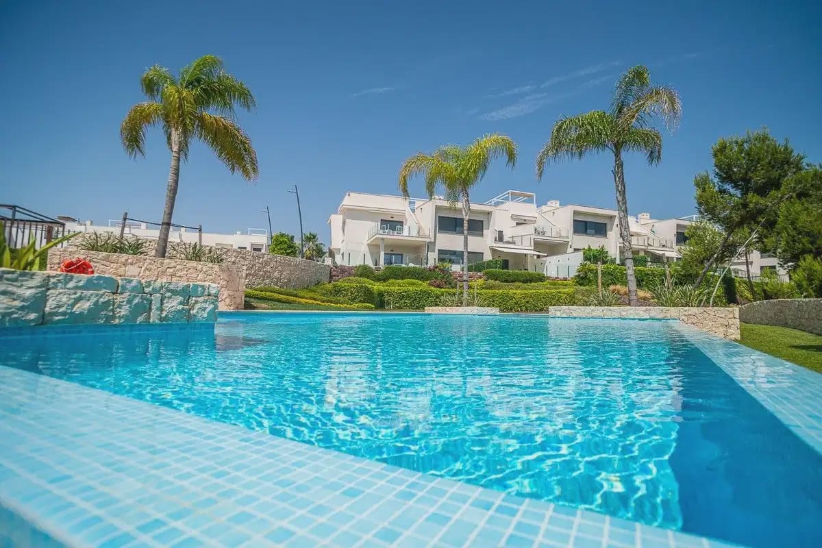 2 bedroom Apartment for sale in Pilar de la Horadada with pool garage - € 299,950 (Ref: 10163693)