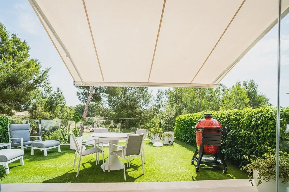 2 bedroom Apartment for sale in Pilar de la Horadada with pool garage - € 299,950 (Ref: 10163693)