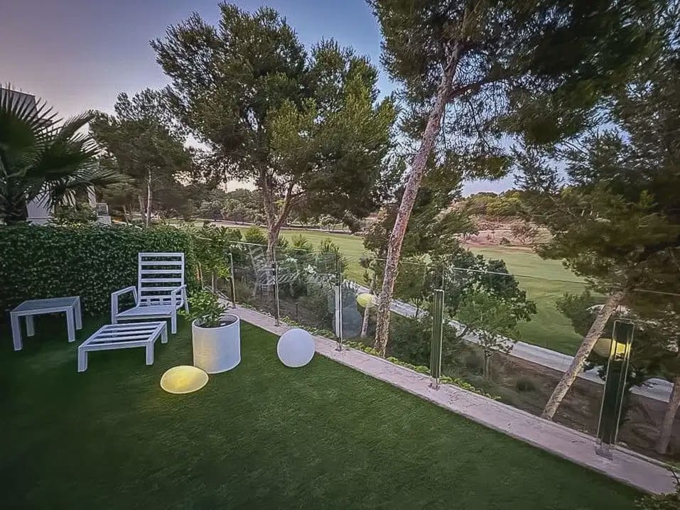 2 bedroom Apartment for sale in Pilar de la Horadada with pool garage - € 299,950 (Ref: 10163693)